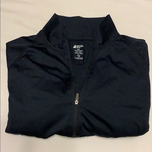 MEC sports wear top - Picture 1 of 4